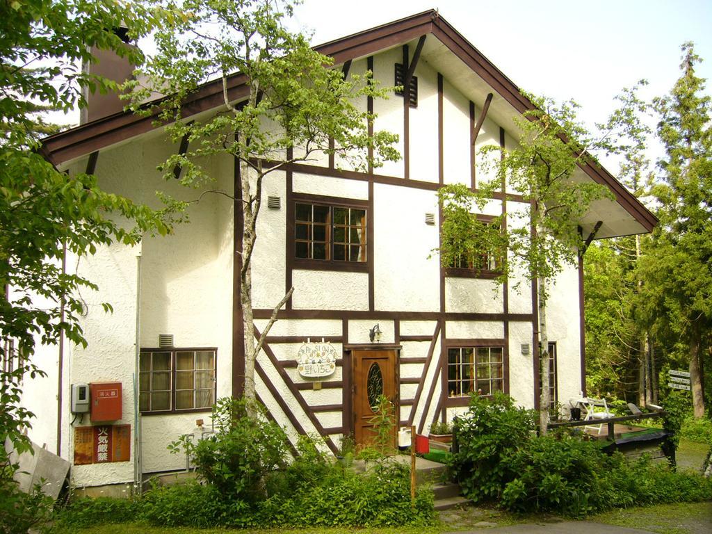 白馬村 ペンション＆ギャラリー　野いちご Bed & Breakfast エクステリア 写真